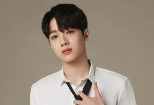 悦姐ya|两大归国发展的新晋流量，黄旭熙人设坍塌，另一个恋情被曝光