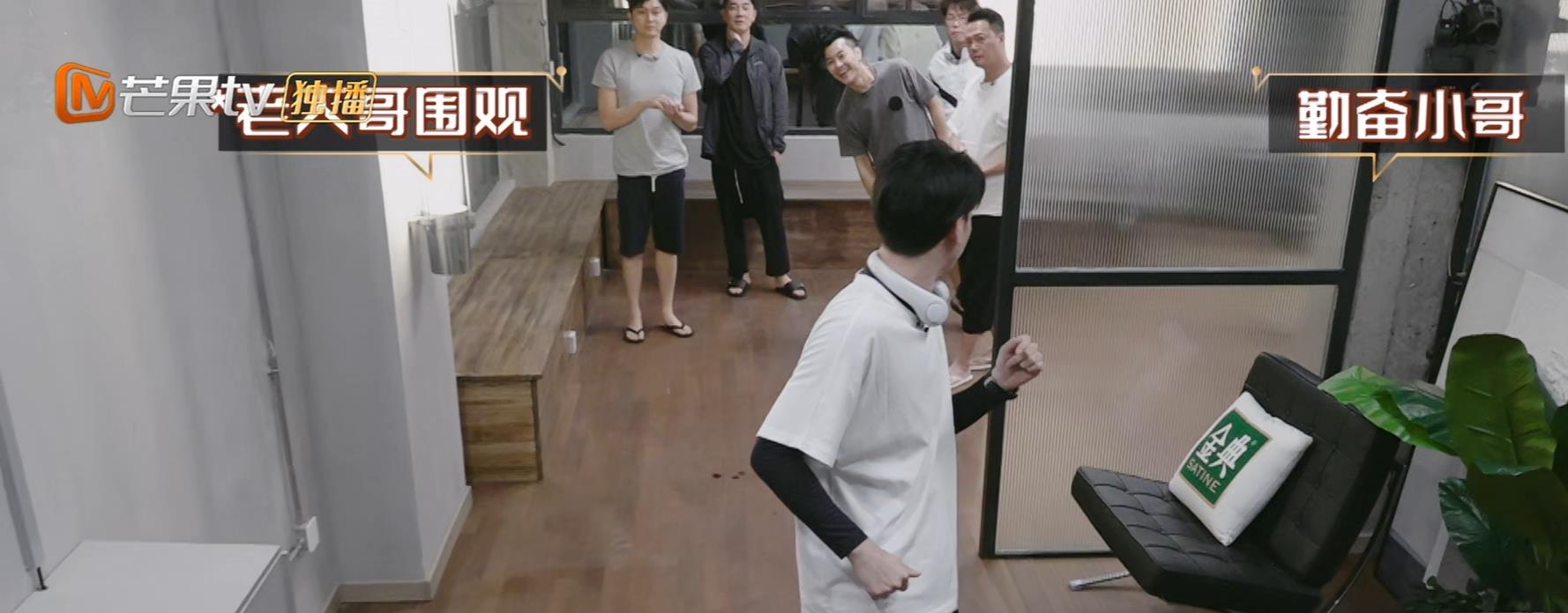 普通话|平均年龄50+，烫嘴的普通话，“大湾区”组为何这么招观众喜欢？