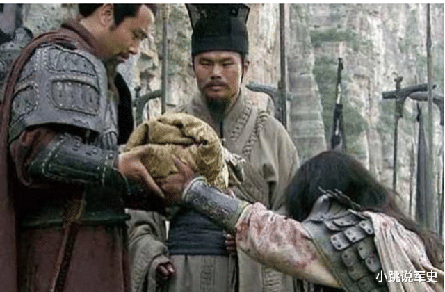 刘备|张飞逃命丢了刘备的老婆，刘备冷冷甩下一句话，现在成黑帮名言