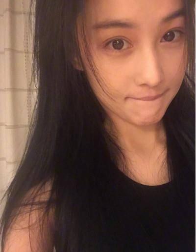 面霜 屈臣氏一“不起眼”面霜，能改善肌肤暗沉干燥，让你看起来更年轻