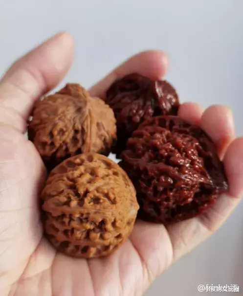 文玩|妥妥玉化红，盘了整个夏天，你的手串怎么样了？