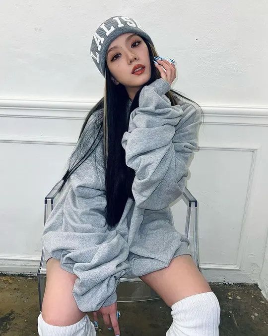 刘昊然|“人间四月”金智秀：曾首部女主戏却遭抵制，颜值一度超越实力