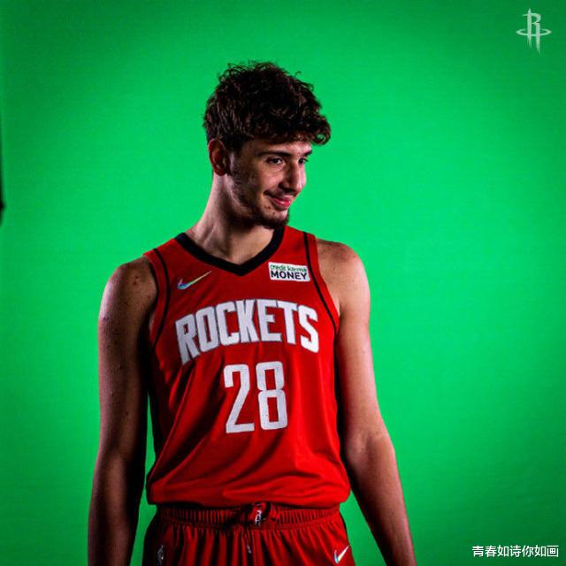 伍德 不会交易他？火箭明确球队新领袖，这次伍德主动站出来了
