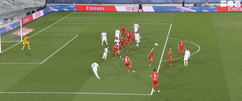 C罗|今晨C罗惨遭3大暴击，梅西却迎来1绝好消息，巴萨起死回生？