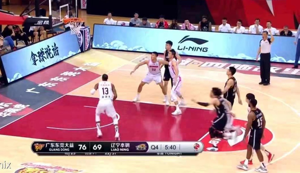 辽宁男篮|裁判又偏袒辽宁？因这3个镜头，批裁判冤枉辽宁，你就真不懂球了