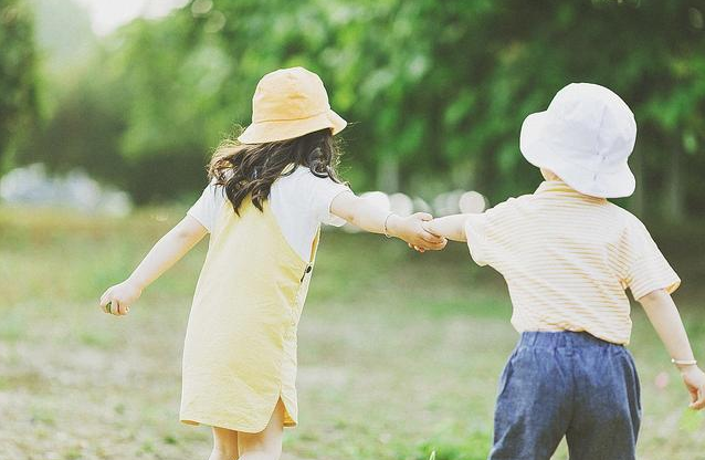 二胎|职场妈妈从管理学角度看生二胎：一个人孤立无援，两个人有商有量