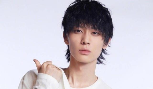 梁森|《青你3》梁森火了，当她换上锡纸烫：网友：想做哥哥心上人