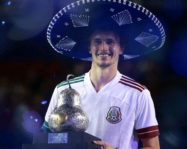 兹维列夫|24岁兹维列夫获14个冠军！网友同龄的三巨头什么成绩？已统治网坛