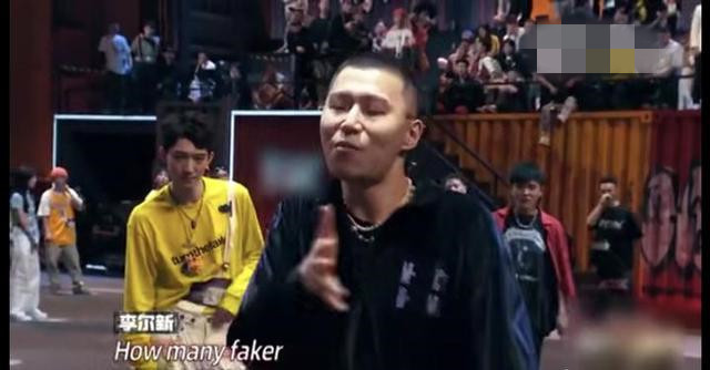 李尔公司|国内男歌手公开发文道歉，承认出轨导致女友抑郁自杀，两人已分手