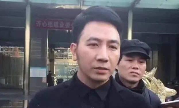 林生斌|林生斌的“深情”，和唐鹤德的深情，真的悲伤不必作秀