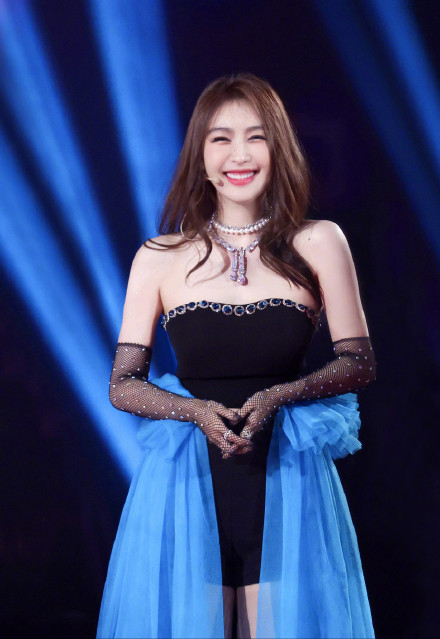 跨年晚会|2022跨年晚会来袭，各大卫视晚会现场却意外频频