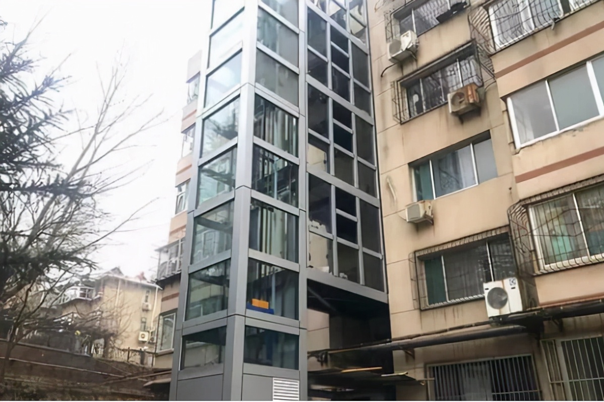 房产中介|当初坚持给老楼加装电梯的住户，如今要面临什么？2个问题很现实