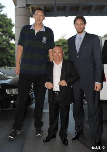 王莎莎|著名导演：郭德纲脱掉内增高不比潘长江高，刘德华只有1米63