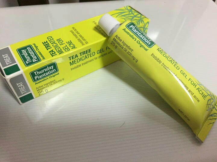 燕麦 屈臣氏有一“憋屈”祛痘膏,因价低少有人知,却是导购们的自款