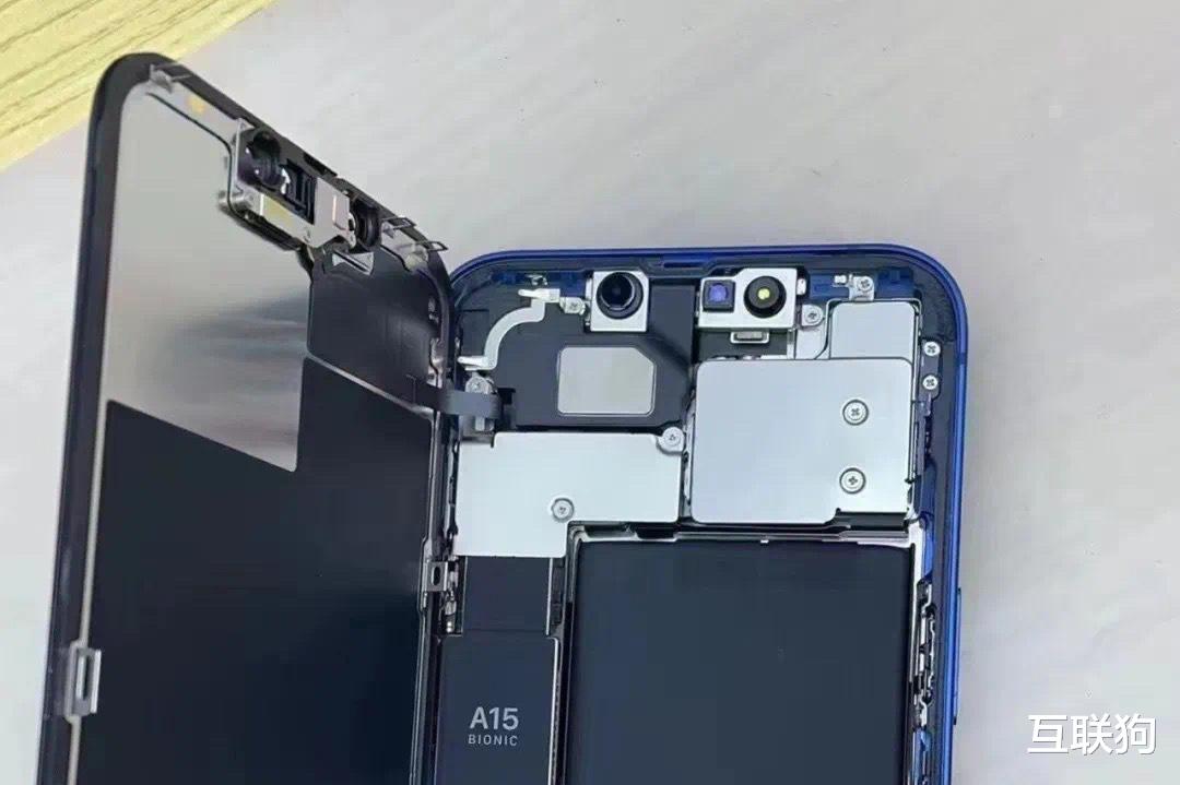 高通骁龙|国外发烧友拆卸iPhone13：核心部件，没有一个来自中国