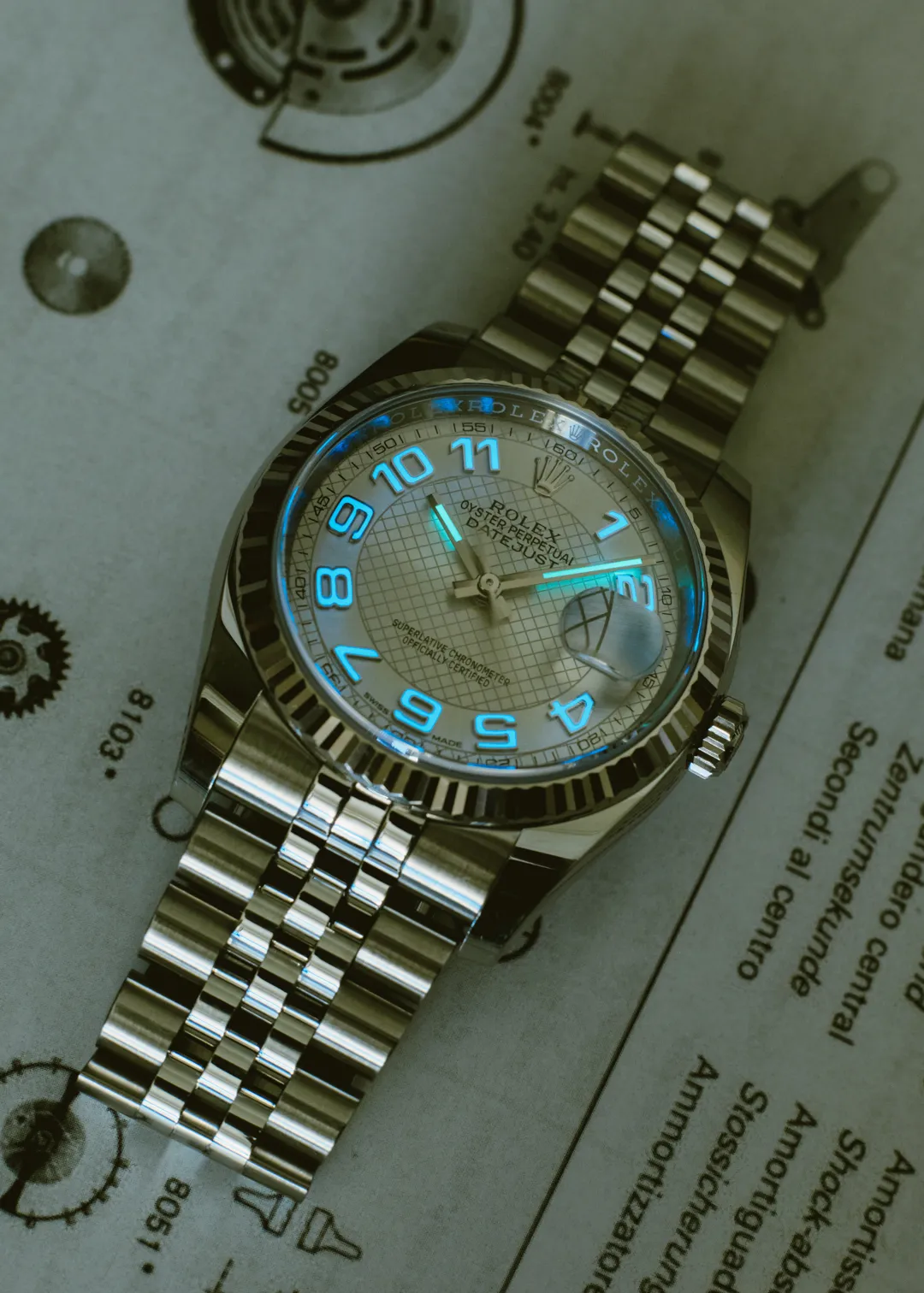 腕象APP 为了走得准，劳力士拼了80年，终成了一枚精准的节拍器