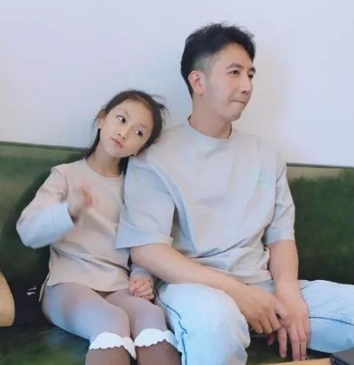 王玉雯|林生斌现任晒娃，被评论没前妻孩子好看，她毫不犹豫回怼网友