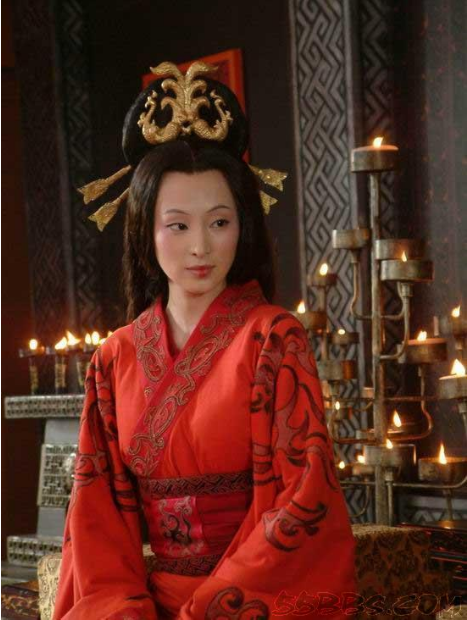 林静|她从空姐转行当演员，出道18年不炒绯闻，40岁了还没结婚