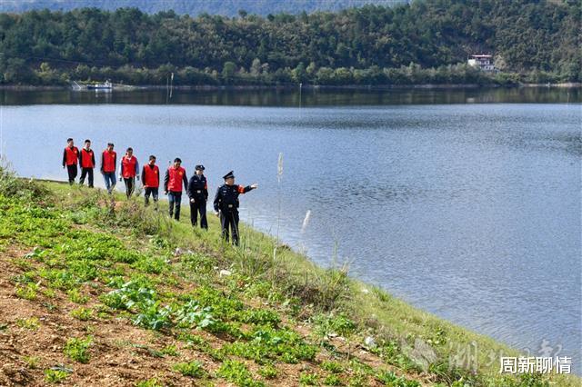 周新聊情 湖北保康：保护汉江禁渔“清网”整治行动如火如荼