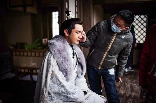 黄晓明|黄晓明去油成功！新剧帅爆了！评分破9！