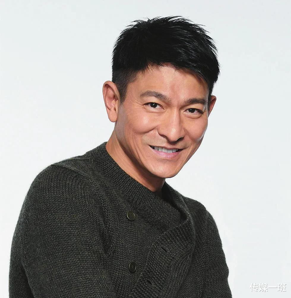 肖战|谁蹭谁热度？刘德华求搭档，肖战自荐被网友嘲: 能不能不刷存在感