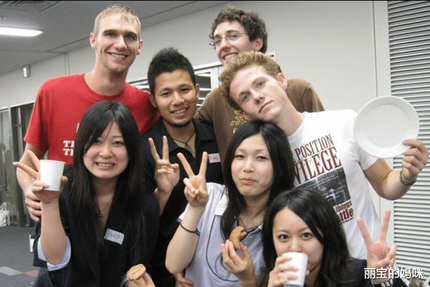 丽宝的妈咪|“洋学历”成入编阻碍,上海某区公务员招录,留学生们不吃香了