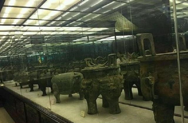 朱桀的行走记 广东小伙继承姨妈英国庄园,发现10万件文物,无偿捐给国家6万件