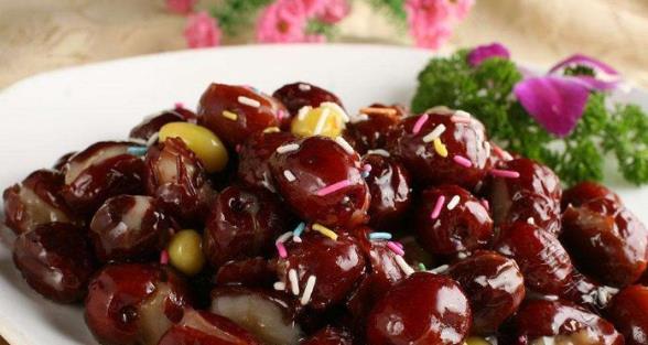 红枣补气养血,物美价廉,实属天然的维生素!