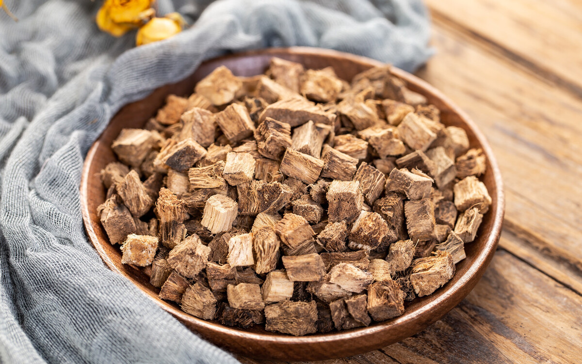 肝脏|北大教授呼吁：停止食用1“面条”，或会加速肝脏癌变，提醒家人，趁早丢