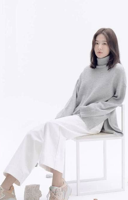 职业教育|不老女神宋慧乔，穿衣简直好时髦，处处为我们彰显好身材