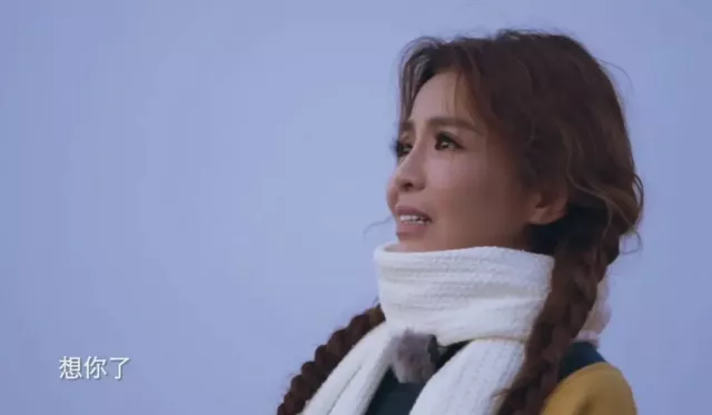 贾静雯|董卿最大对手！17岁扫厕所，23岁日本出道，她才是央视宝藏女孩