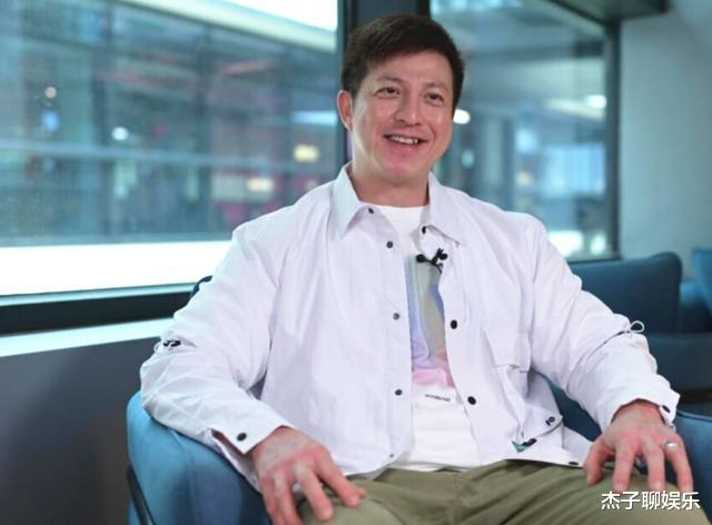 TVB|54岁港星郑健乐：失业、生病、离婚，还有两个自闭症儿子要养活