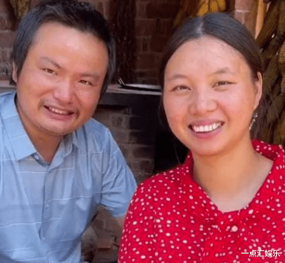 |小春花委屈大哭，承认演戏呼吁大家一起演，妈妈成挡箭牌