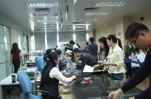 萌听小c姐|延迟退休不被认可？专家又提出两种新建议，深受网友一致认可