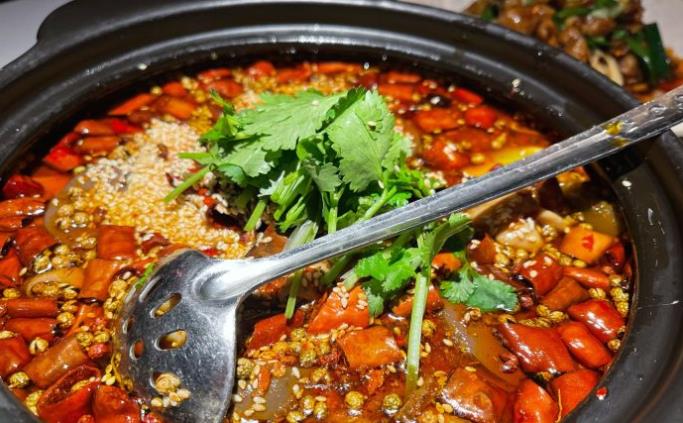 王祖贤|汪小菲北京和成都的新店，开业仅相差11天，为何口碑差距巨大？