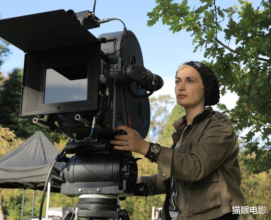 好莱坞|63岁好莱坞演员误杀摄影师，用的假枪却走火了，警方已跟进调查