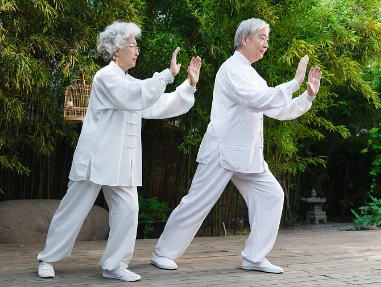 高血压|高血压“祸根”找到了，警示：3种家常菜再吃，血压迟早爆表