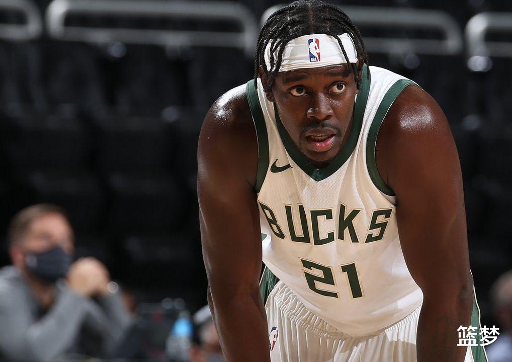 雄鹿队 鹈鹕去年交易霍乐迪，为何十几支球队争着抢？现在才知道他的厉害