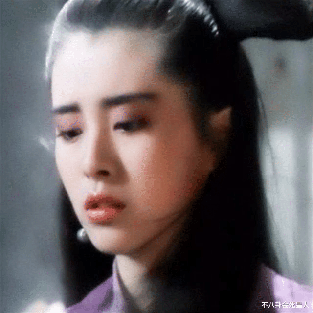 朱茵|五官有致命硬伤，却是公认的女神，娱乐圈氛围感美人的神奇魔力！