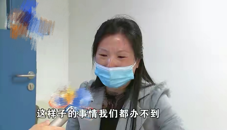 社会热点传播正能量 还在奔丧就被开除！杭州女子父亲病危请假，公司不批准并开除