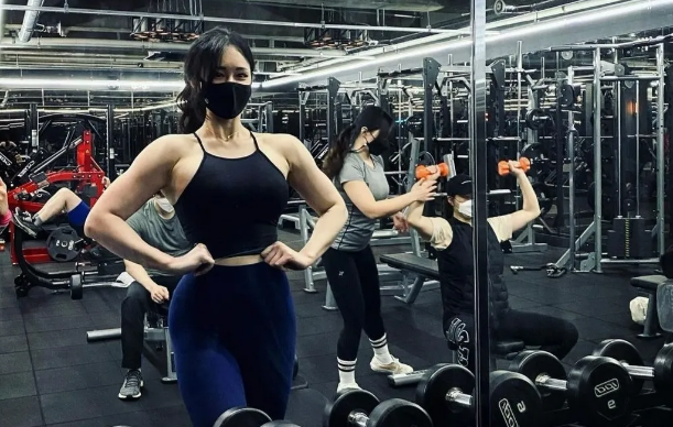 血糖|劈叉女孩有魅力，身体柔韧性如何提升？