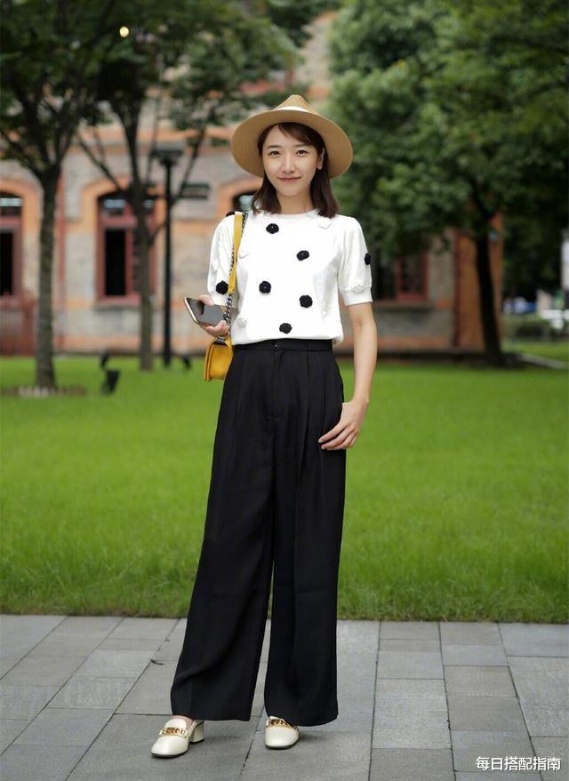 每日搭配指南|这才是中年女人该有的穿搭:这“3双”鞋+阔腿裤,优雅时髦显高级