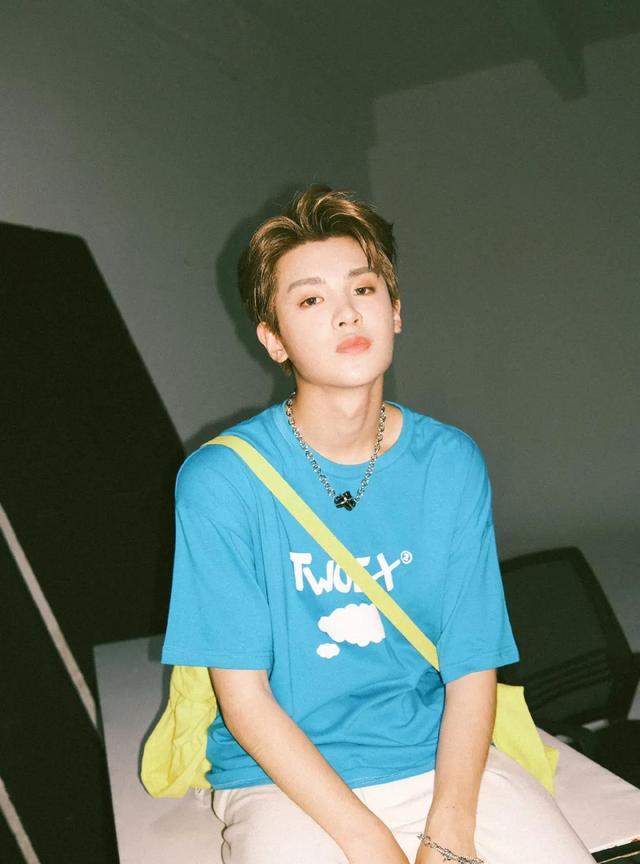 杨幂|小八卦，胡歌薛佳凝，唐嫣杨幂刘诗诗，黄明昊，张慧雯，天官赐福