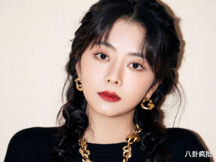 张杰|张译片酬天花板,张杰父母冒米粉,杨洋,王一博,赵丽颖,杨幂