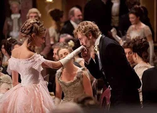 仲念念|接吻时，女人有三种生理反应，不是喜欢你，而是爱你如命