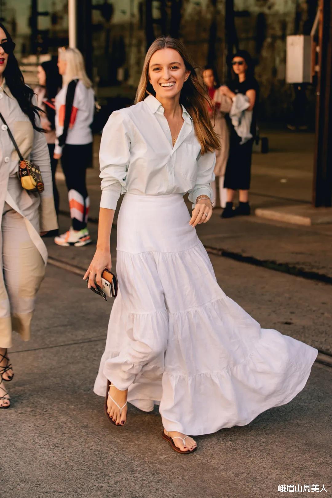 穿衣搭配|真正见过大世面的女人，很少穿这3种鞋，廉价掉档次，特别没品位