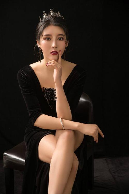 睡眠|微胖女孩到底有多美？130斤的她，身材爆炸，不愧是“微胖模特”
