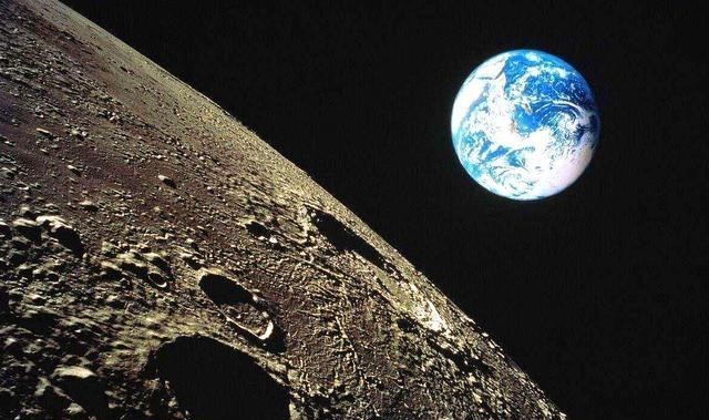 恐怖的轨道伙伴?月球的存在非常奇怪,这个“卫星”实在太大了