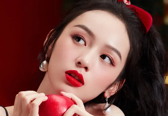 史迎军眼整形|史迎军眼整形 | 一只眼外双，一只眼内双怎么办?