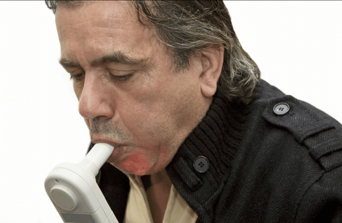 瘦脸|吃一口相当于8斤枇杷，呼吸科医生：经常抽烟的人敞开吃，肺毒慢慢排出